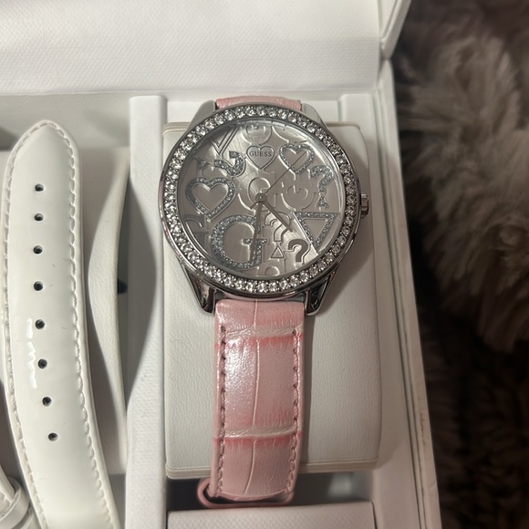 Guess watch with removable band - Picture 2 of 2